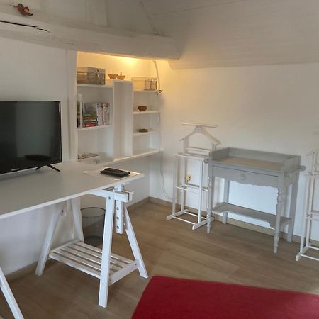 Le Logis Du Vassal Bed and Breakfast Λαβάλ Εξωτερικό φωτογραφία