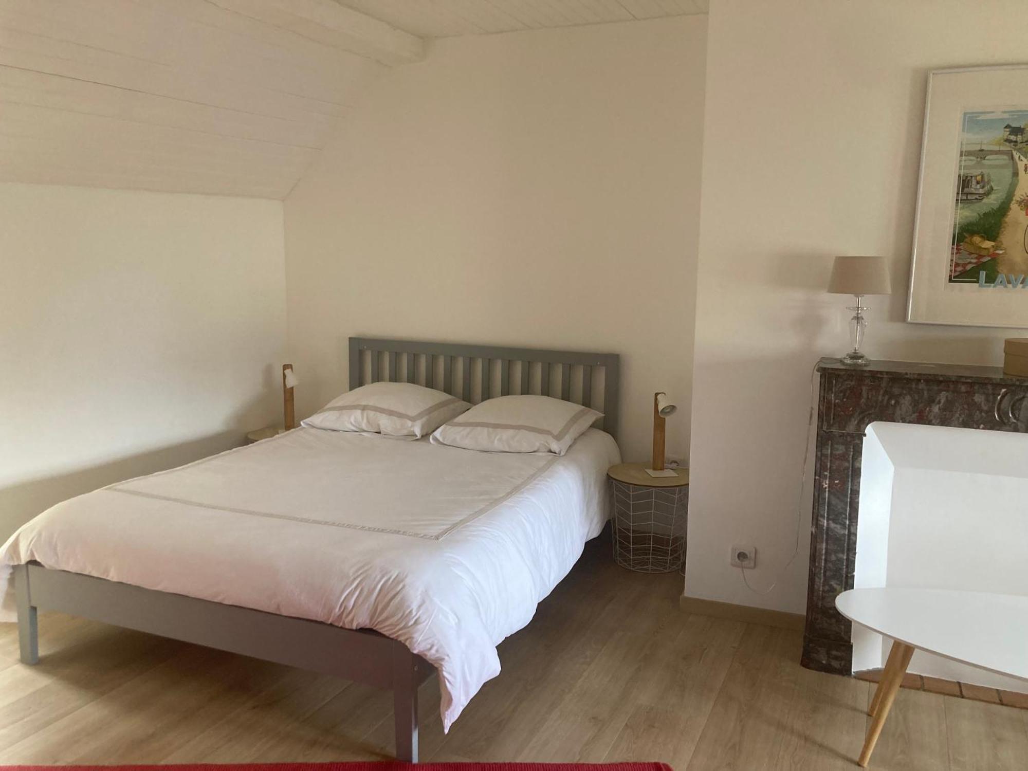 Le Logis Du Vassal Bed and Breakfast Λαβάλ Εξωτερικό φωτογραφία